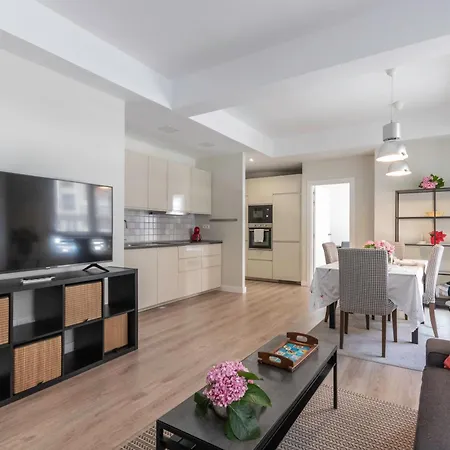 Moderno Y Amplio En El Centro