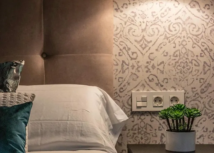 Moderno Y Amplio En El Centro 毕尔巴鄂