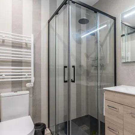 Moderno Y Amplio En El Centro Apartament *