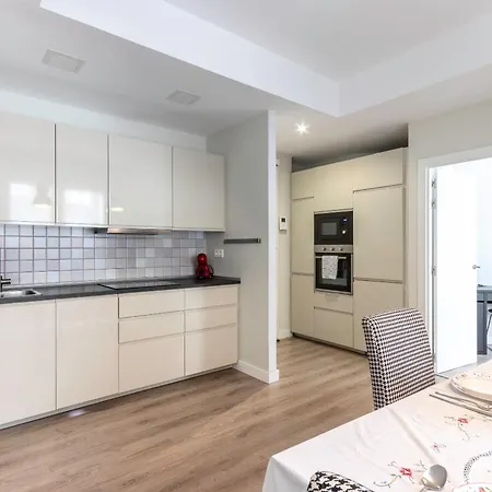 Apartament Moderno Y Amplio En El Centro Bilbao