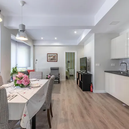 Moderno Y Amplio En El Centro *