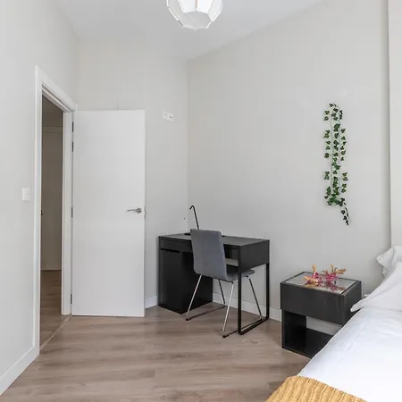 Modern Comfort Bilbao *